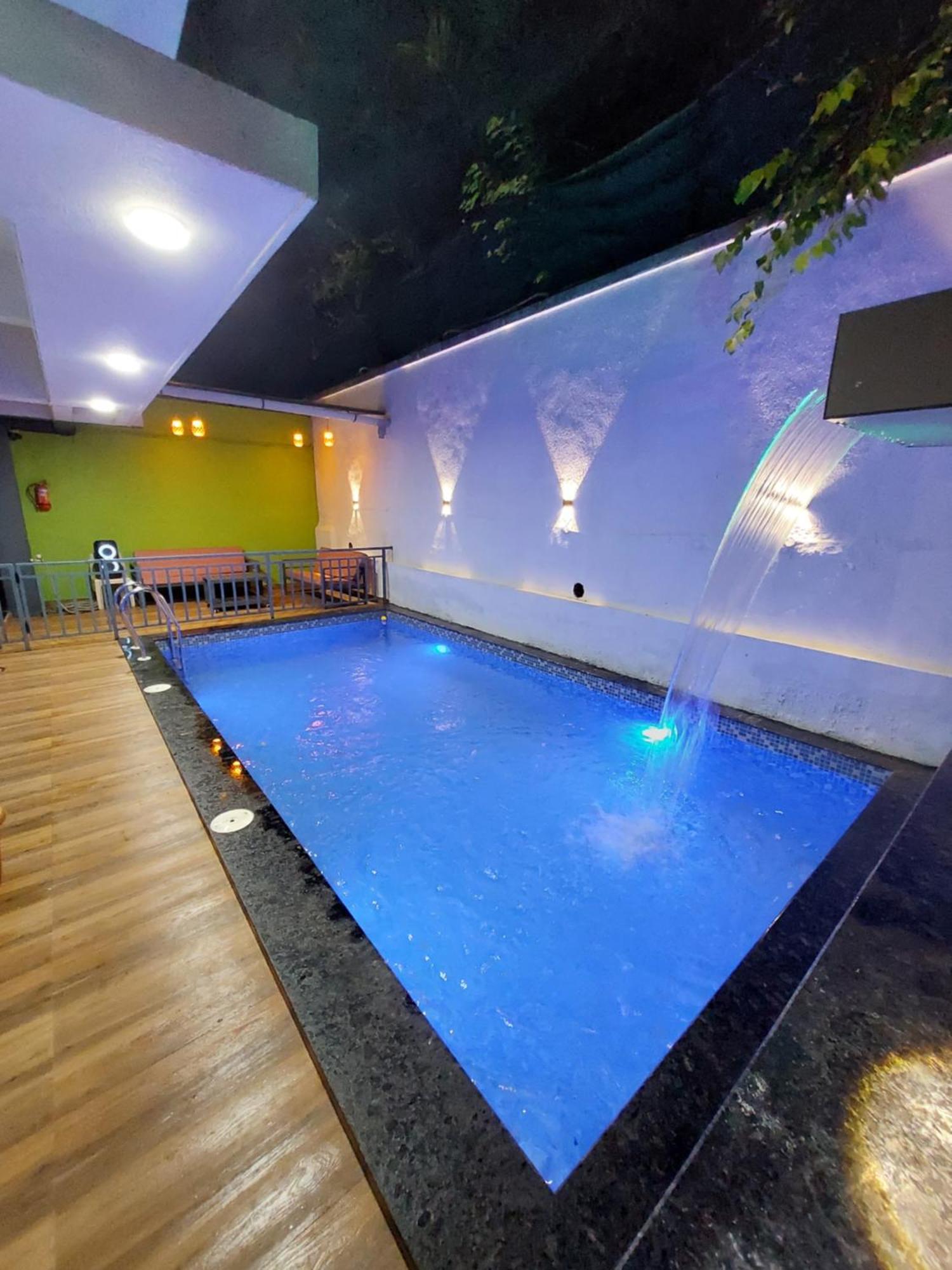 Divine Bliss Villa Lonavala Esterno foto